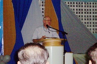 Howard Norton preaching in the Northeast Christian Lectureship./ Howard Norton pregando no Congresso Cristao do Nordeste.